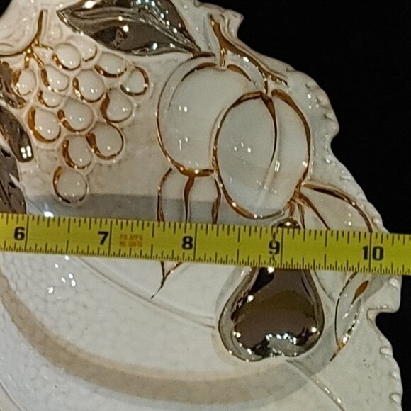 Divided Fruit Dish Made Painted In Italy clay Textured strawberry fig pear grape - Picture 8 of 9